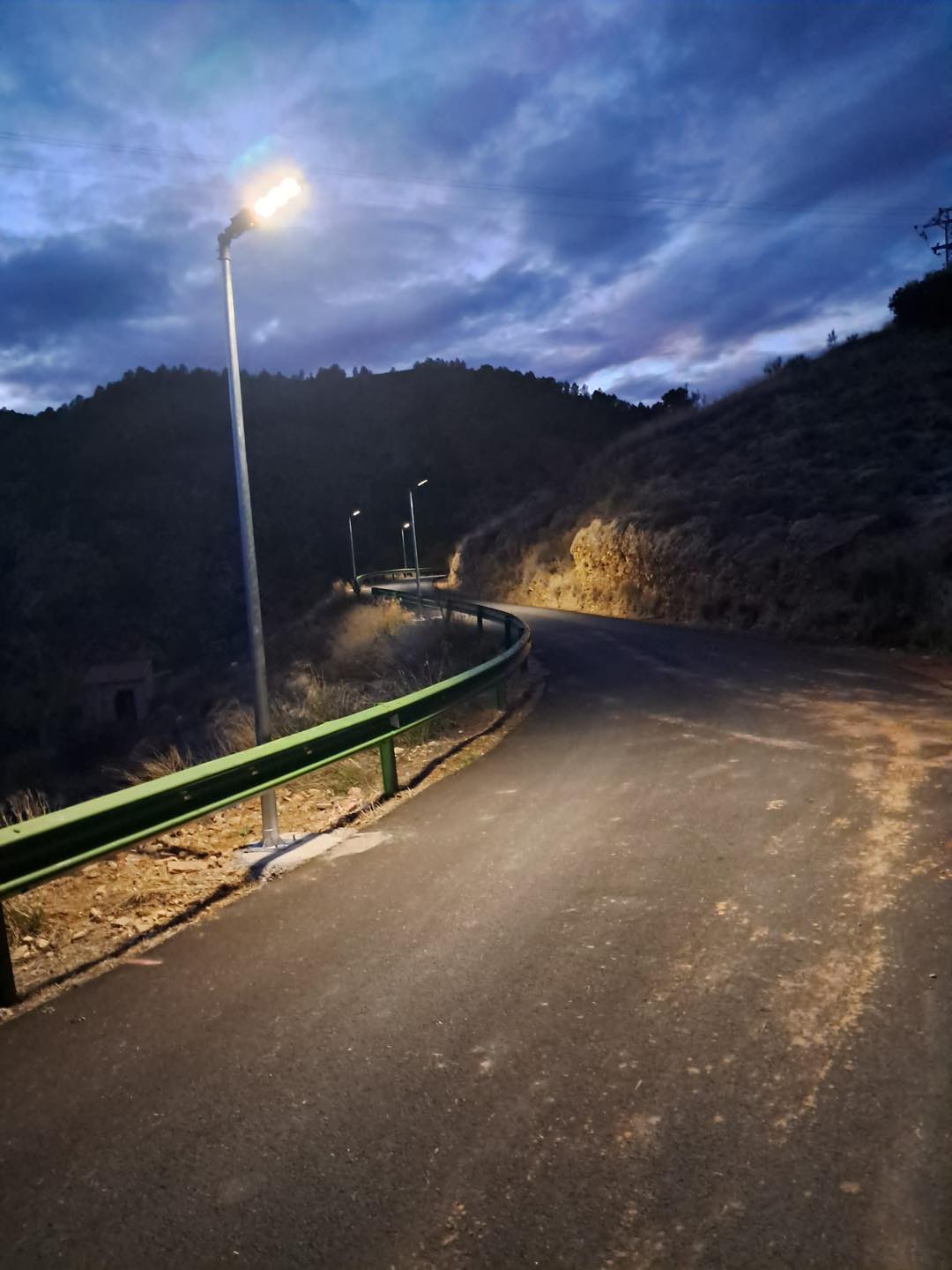 Camino Puentecilla de Elche de la Sierra, tras las obras.